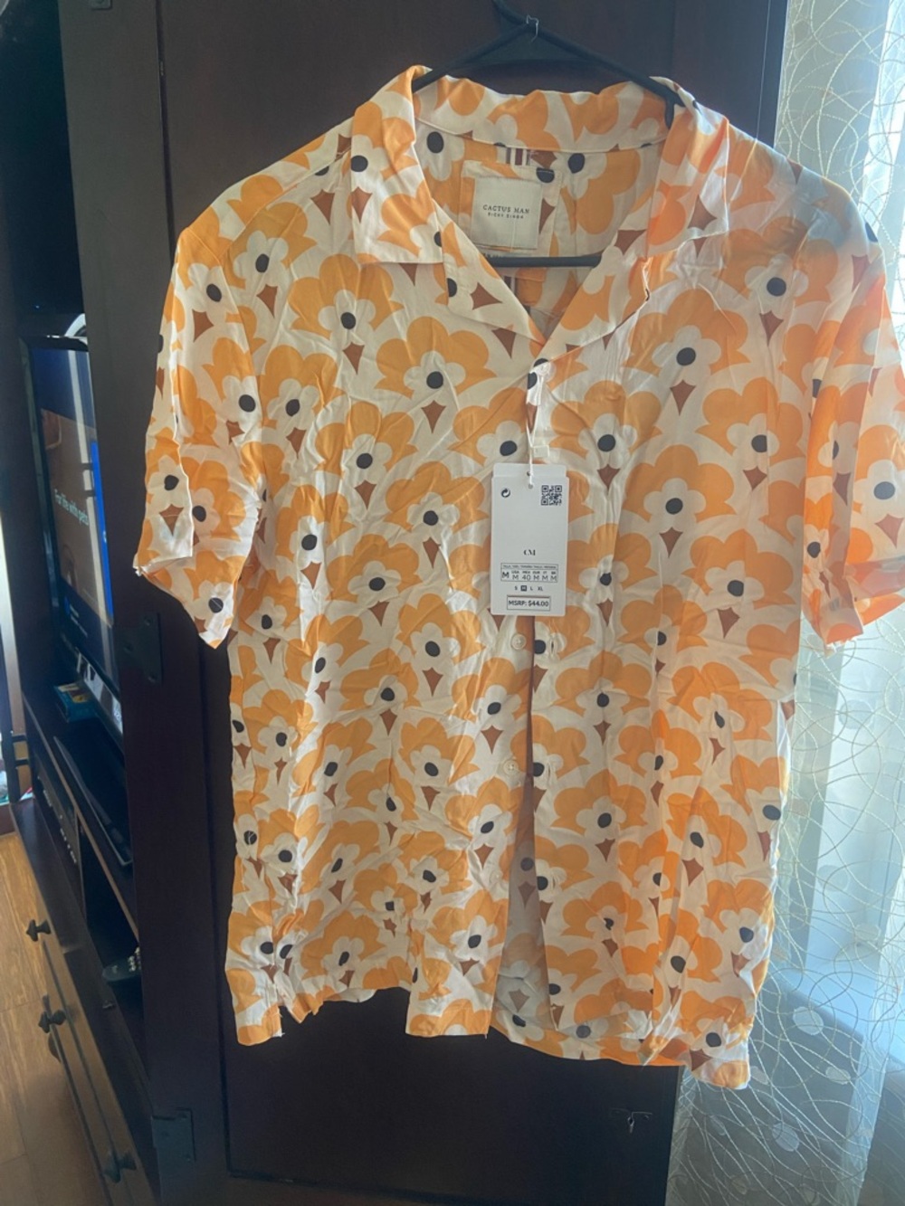 Cactus Man Orange and White Floral Button-Down Shirt Size M